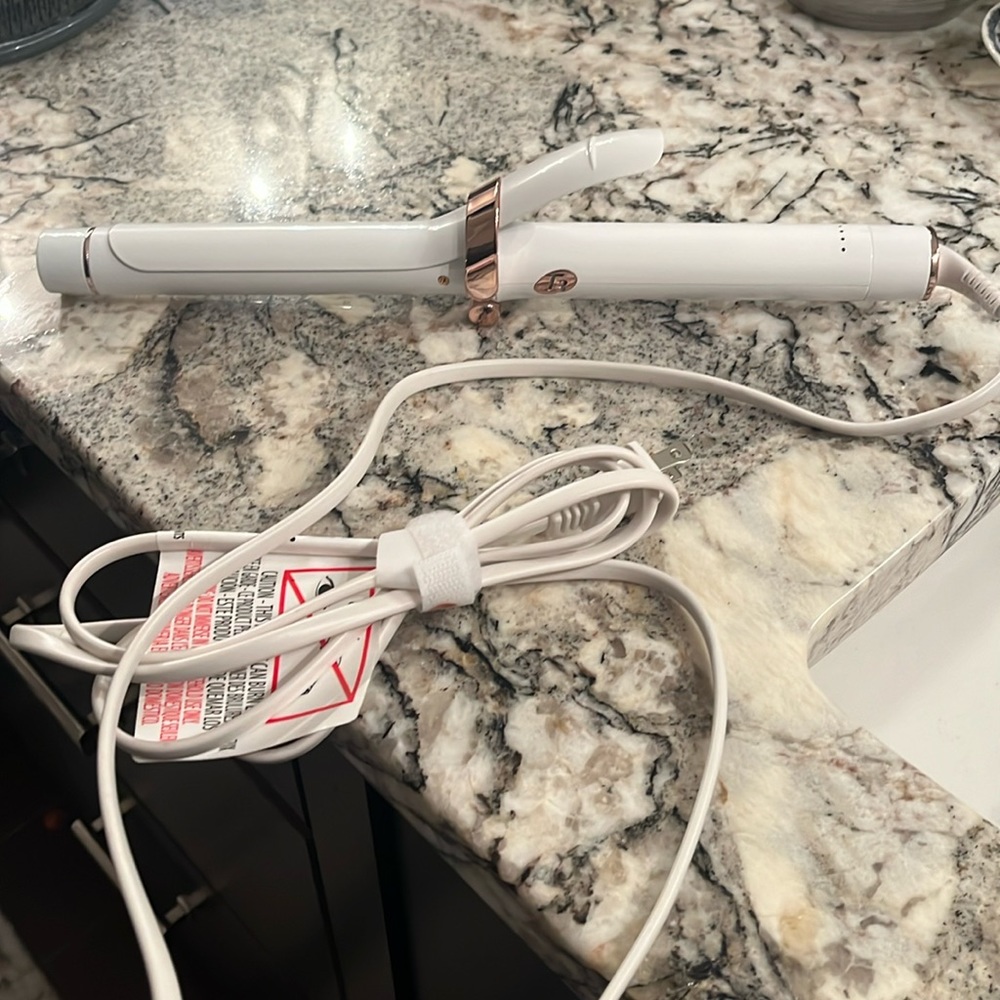 T3 1inch curling iron